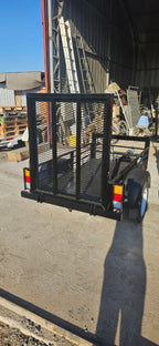 Carro Multicarga con Rampa Abatible – Transporte Versátil de Carga General
