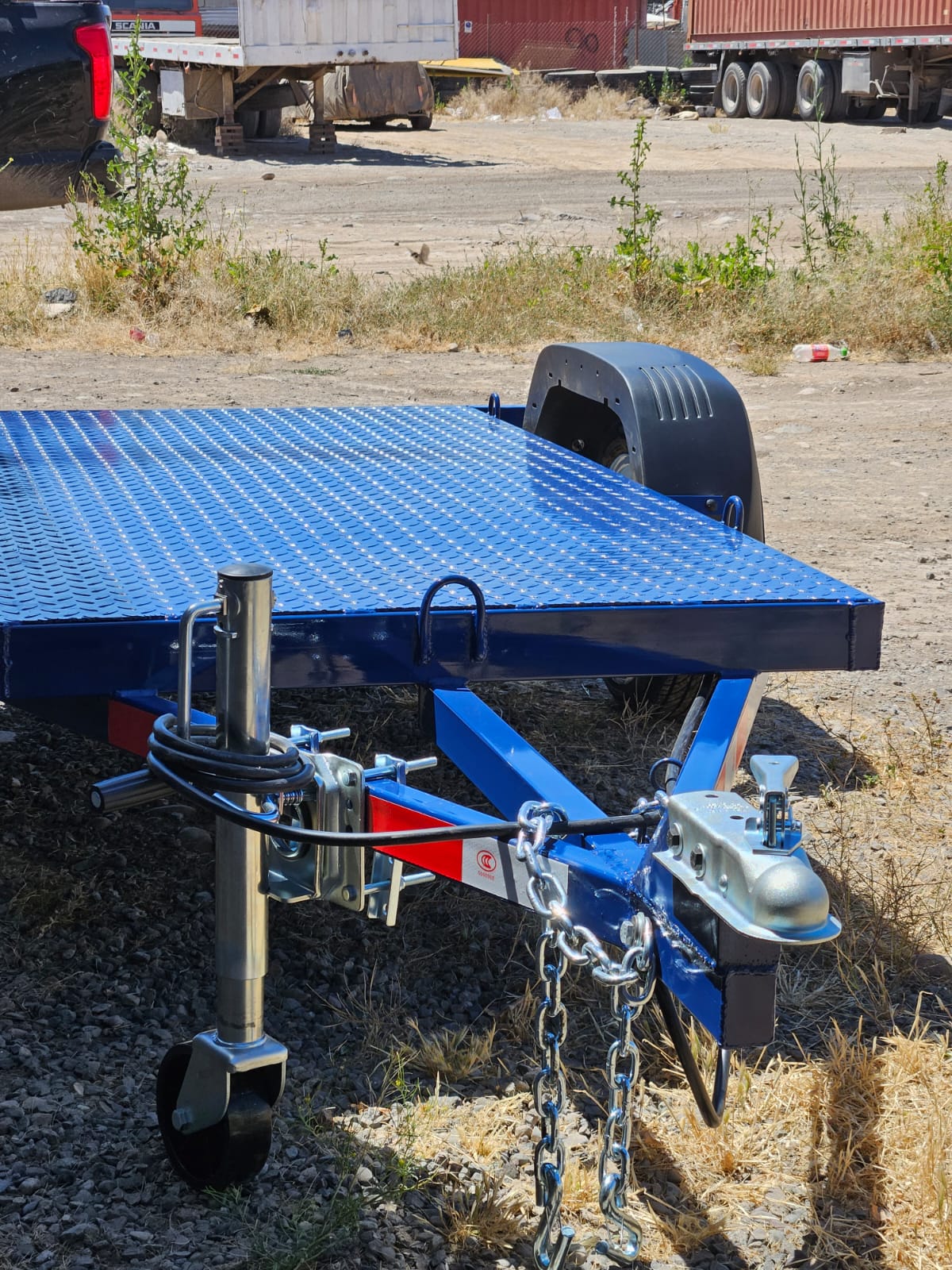 Carro Plano de Carga Ligera 650 kg – Uso Práctico y Funcional