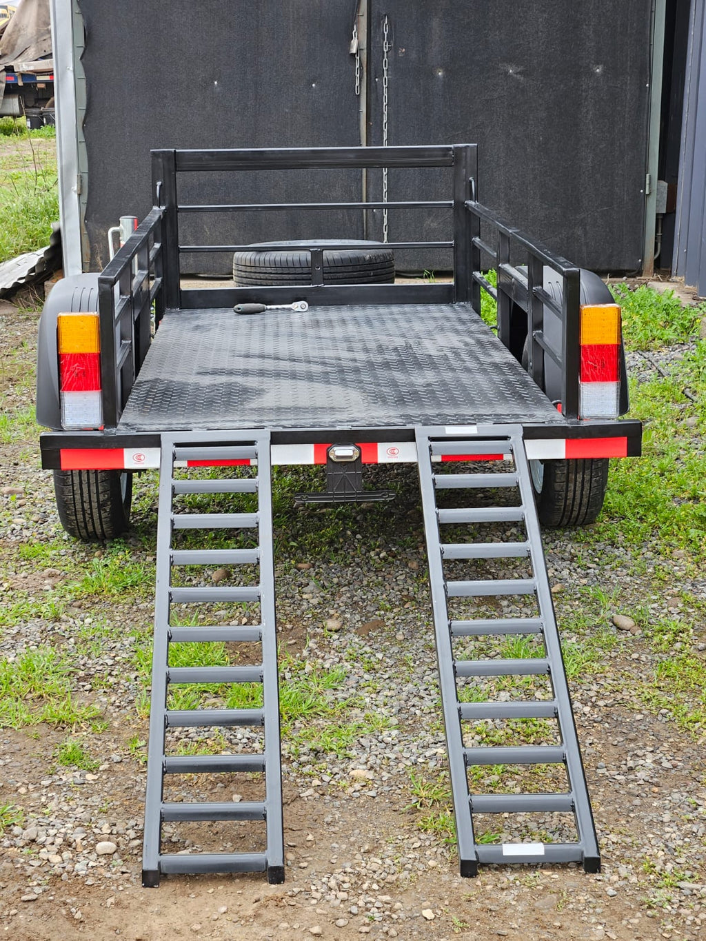 Carro de Arrastre para Tableros con Rampas Desmontables – 1.000 kg