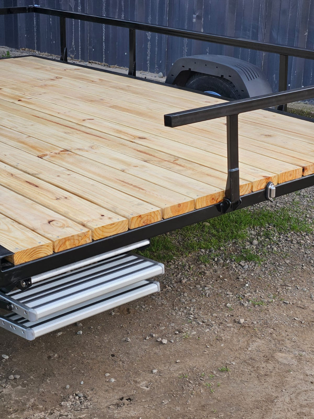Carro de Arrastre 1.000 kg con Base de Madera – Plataforma 3 × 2 m
