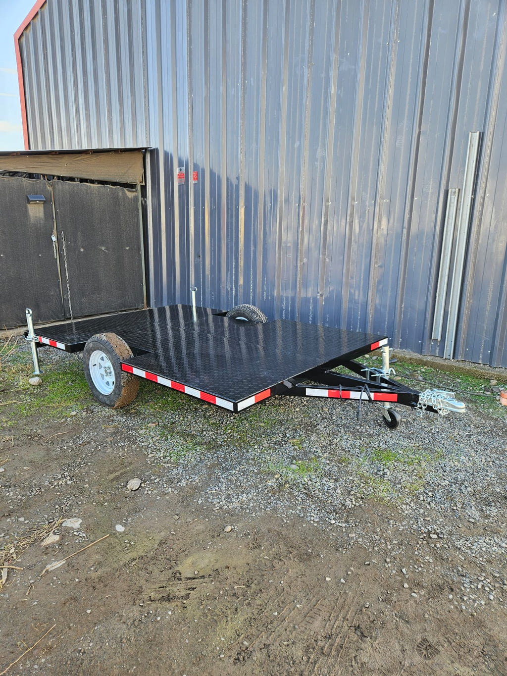 Carro de Arrastre Plano 1.000 kg – Plataforma Metálica 3 × 2 m